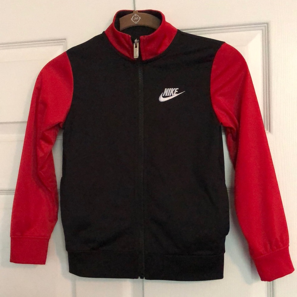 Nike Kids Long Sleeve 100% Polyester Jacket